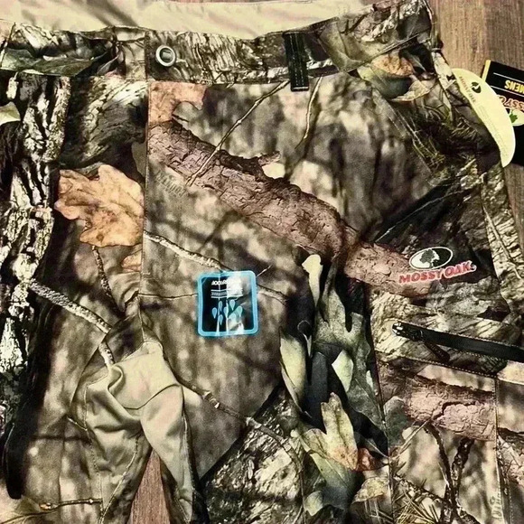 Mossy Oak Men’s Camo Cargo Waterproof Scent Control Pants 2XL NWT - Picture 4 of 6